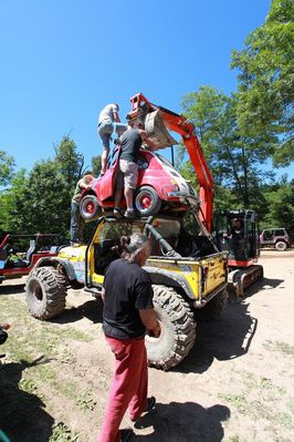 Jeepers_Meeting_2013_by_Maurone_00254.jpg