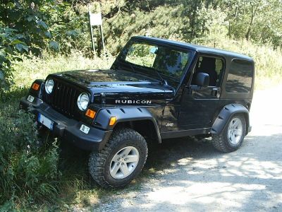 Appena ritirata...
Che schifo di twist che ha all'anteriore... nemmeno la barra sganciata, tutto come mamma Jeep l'ha fatta...
