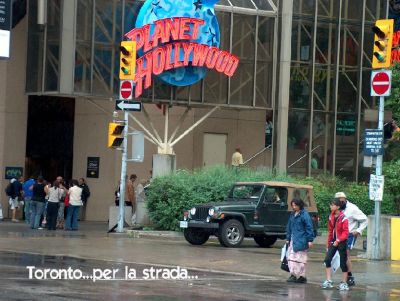 Toronto sotto la CN Tower
