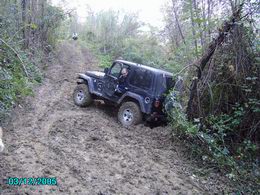 Checco and jeep
affondato!
anke lui nel secondo salitone moooolto fangoso....
