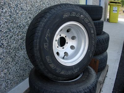 cerchi mickey thompson
10 pollici di canale MADE IN USA Attacco 6 fori
in vendita
