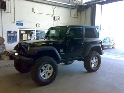 Jeep JK 4" Tera 37x12.50 r17
